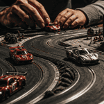 Circuit voiture electrique miniature sur table
