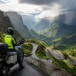 Road trip moto à La Réunion : saison et sécurité